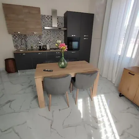 Maryouma Reggio de Calabre